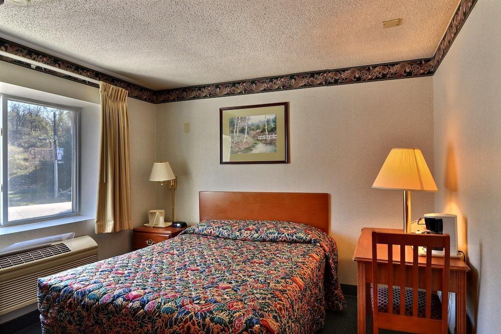 בדפורד Rodeway Inn מראה חיצוני תמונה
