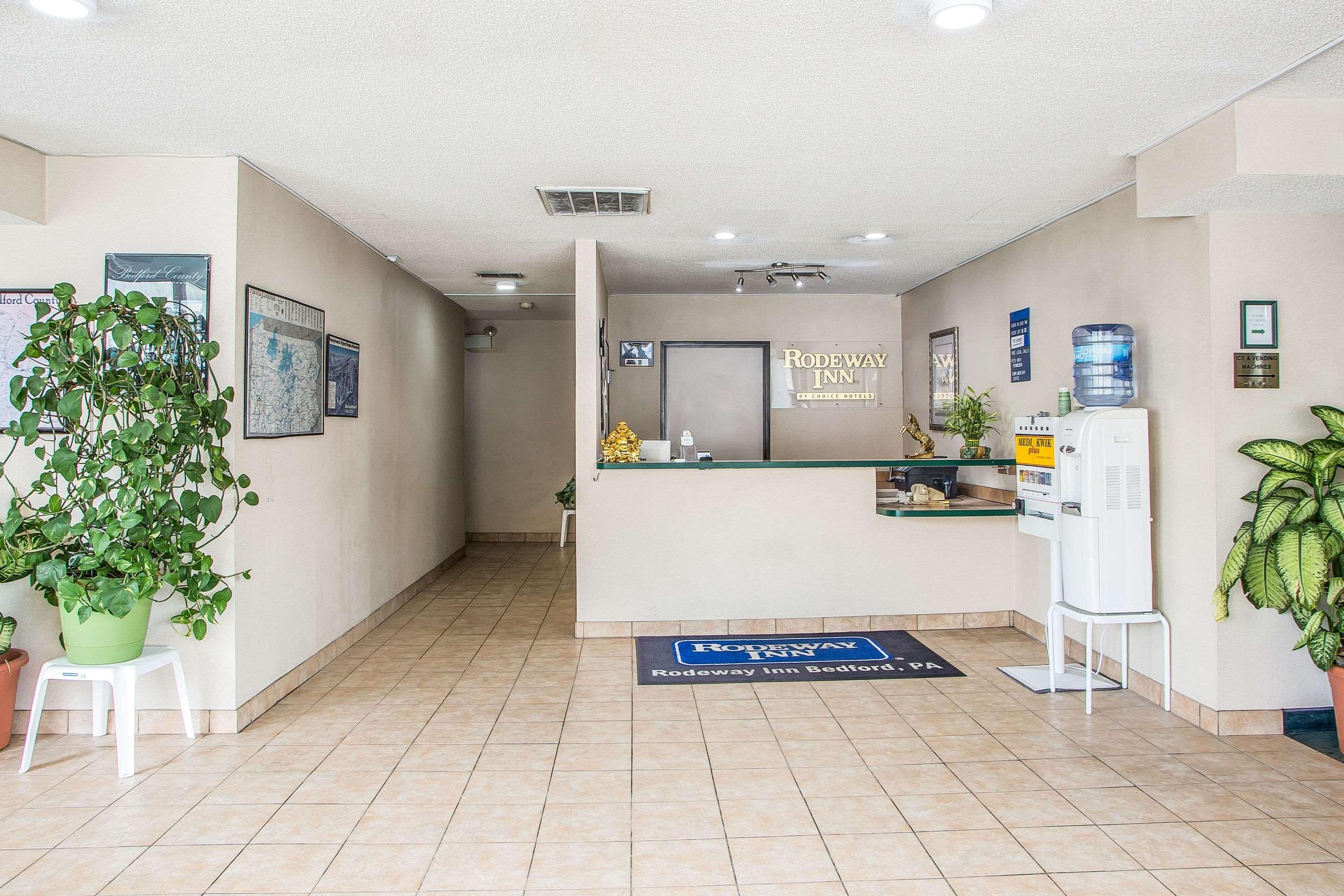 בדפורד Rodeway Inn מראה חיצוני תמונה